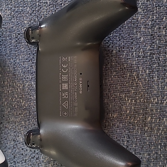 Two PS5 Sony DualSense Controllers - Picture 5 of 5